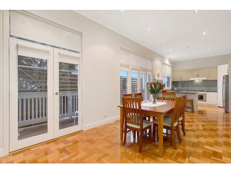 2/781 Waverley Road, Glen Waverley VIC 3150