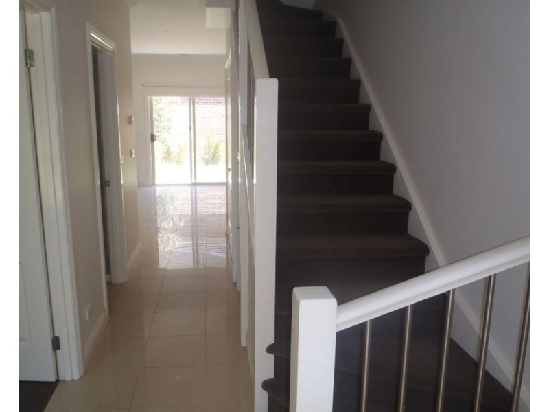 1/17 Beddoe Avenue, Clayton VIC 3168