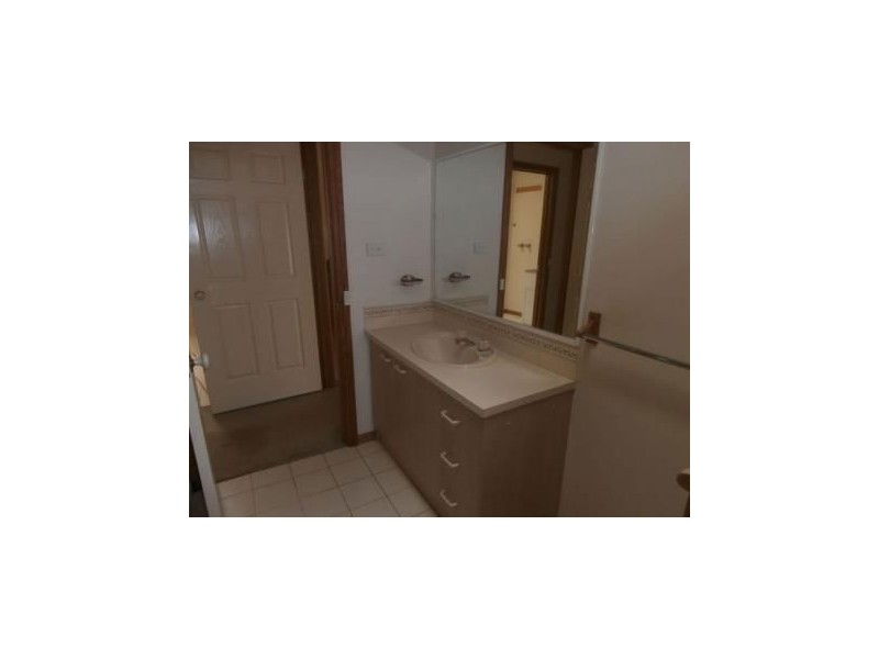 2/23 Radiant Crescent, Forest Hill VIC 3131