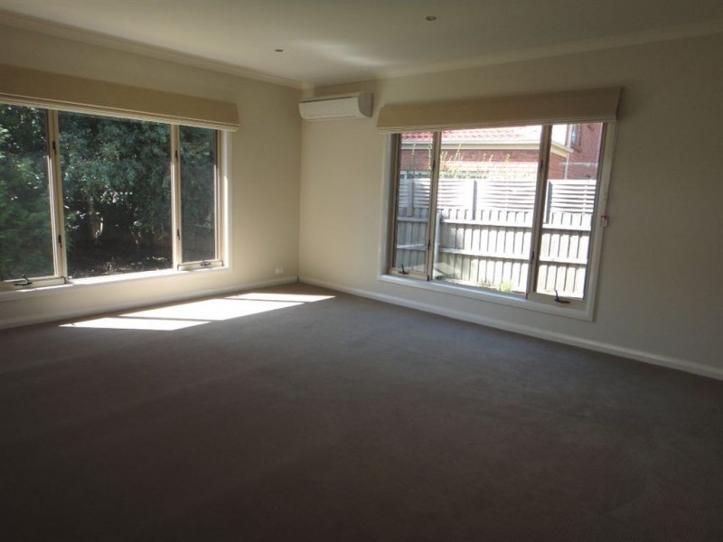 3/2 Mareeba Court, Glen Waverley VIC 3150