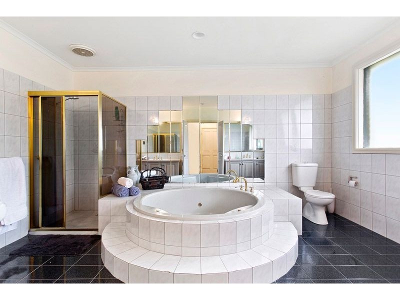 40 View Mount Road, Wheelers Hill VIC 3150