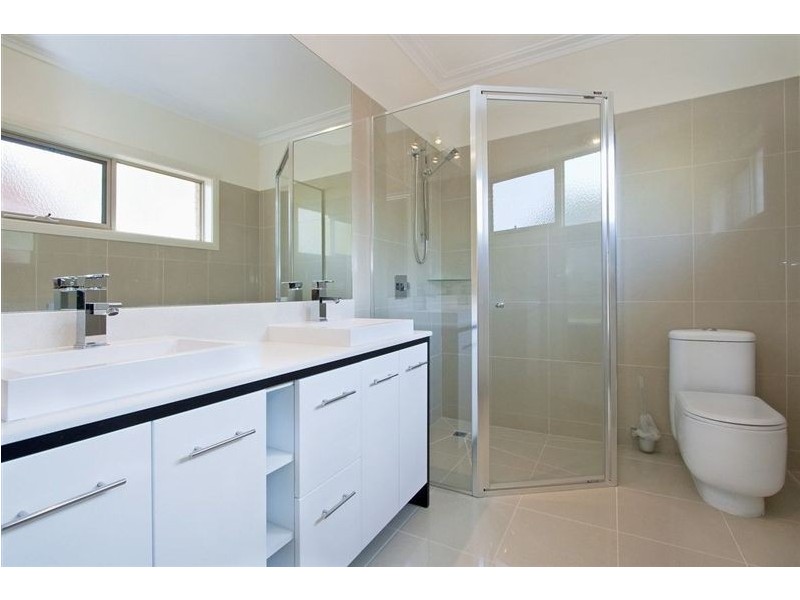 7 Glen Road, Glen Waverley VIC 3150