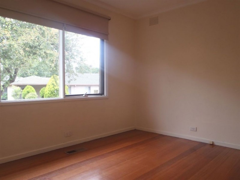 9 Lanoma Court, Wheelers Hill VIC 3150