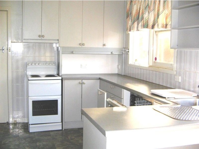 39 Nottingham  Street, Glen Waverley VIC 3150