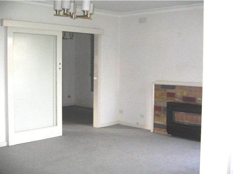 39 Nottingham  Street, Glen Waverley VIC 3150