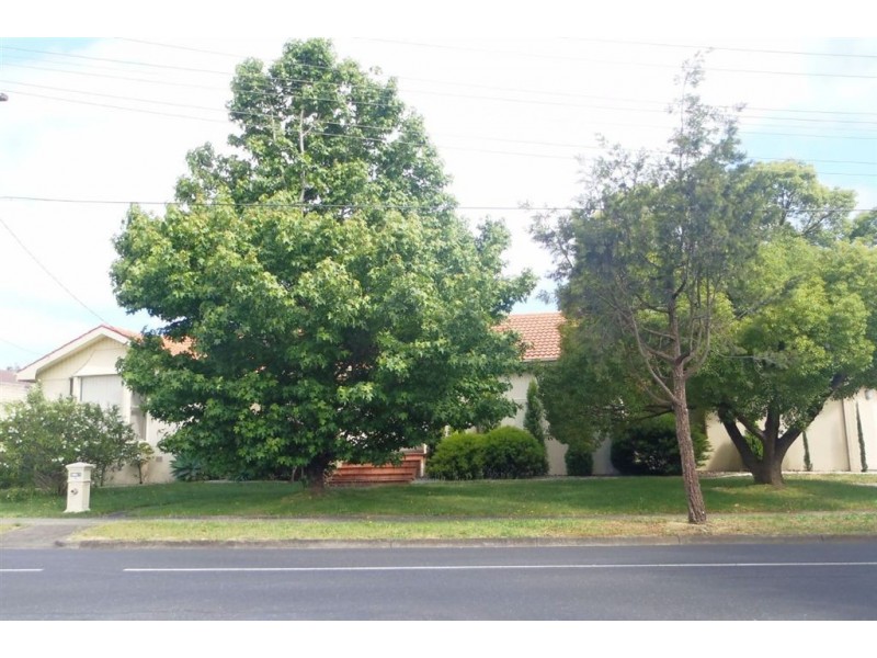 5 Brentwood Drive, Glen Waverley VIC 3150