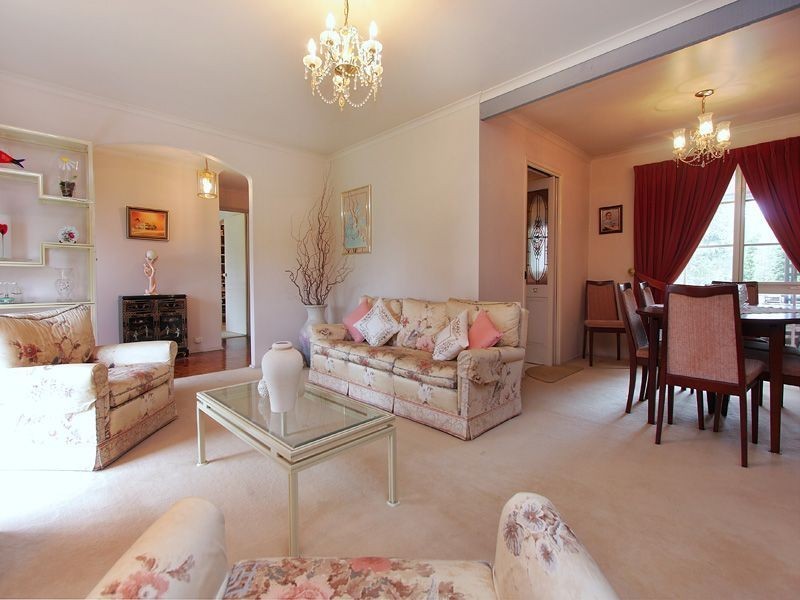 3 Honeysuckle Avenue, Wheelers Hill VIC 3150