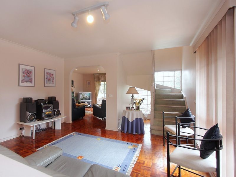 3 Honeysuckle Avenue, Wheelers Hill VIC 3150