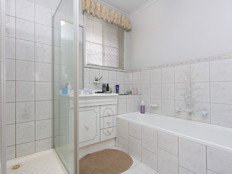 3 Honeysuckle Avenue, Wheelers Hill VIC 3150