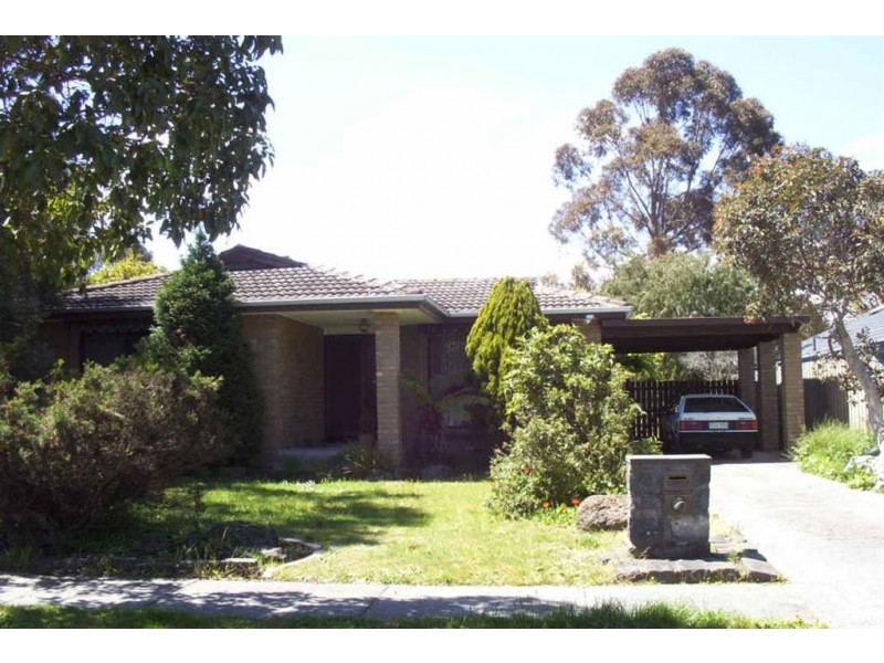 18 Gauntlet Avenue, Glen Waverley VIC 3150