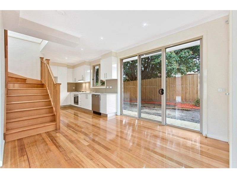 2/1 Sadie Street, Mount Waverley VIC 3149