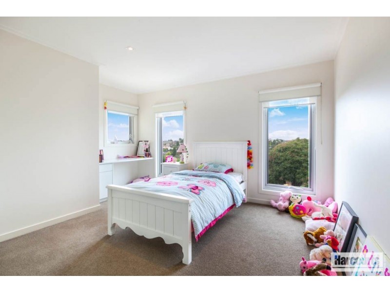 20 Erskine Crescent, Wheelers Hill VIC 3150