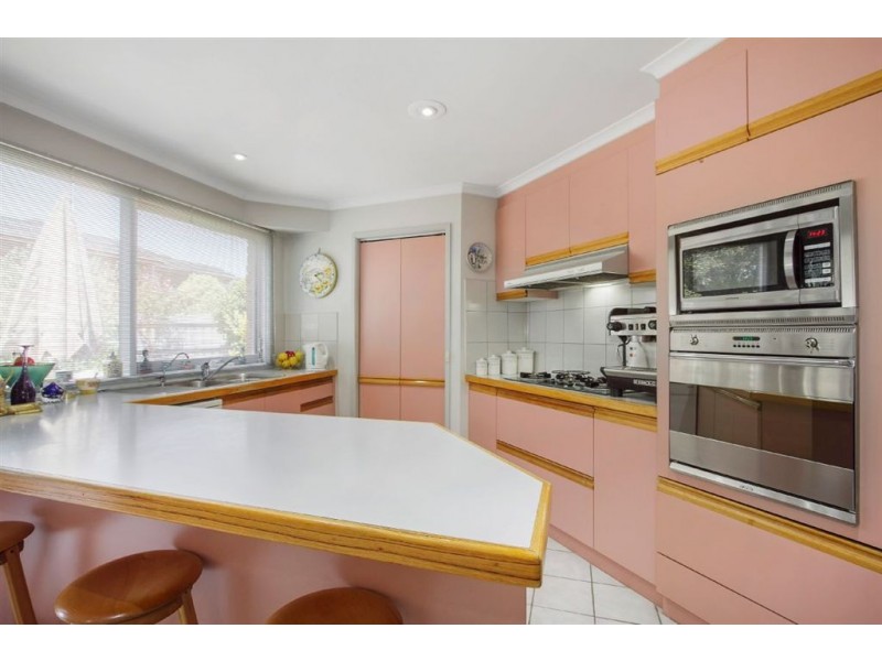 1 Talwood Court, Burwood East VIC 3151