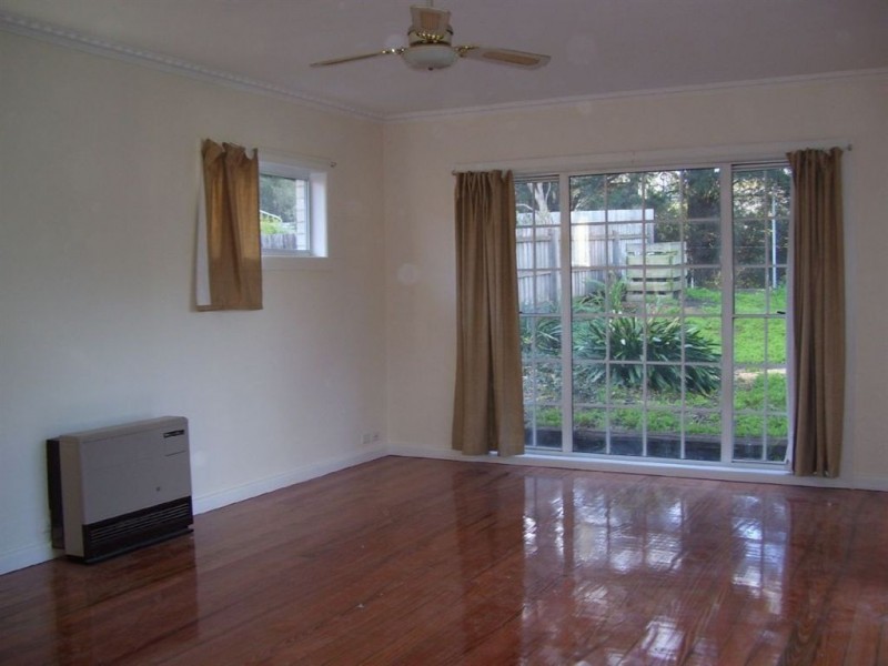 54 Pepperell Avenue, Glen Waverley VIC 3150