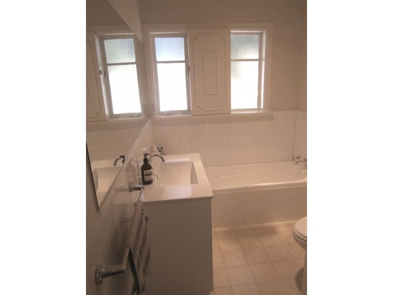 20 Sherwood Road, Mount Waverley VIC 3149