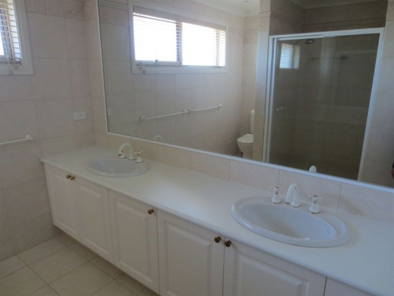 6A Clifford Street, Glen Waverley VIC 3150