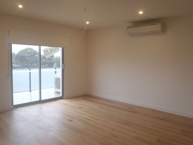 13/436 Stud Road, Wantirna South VIC 3152