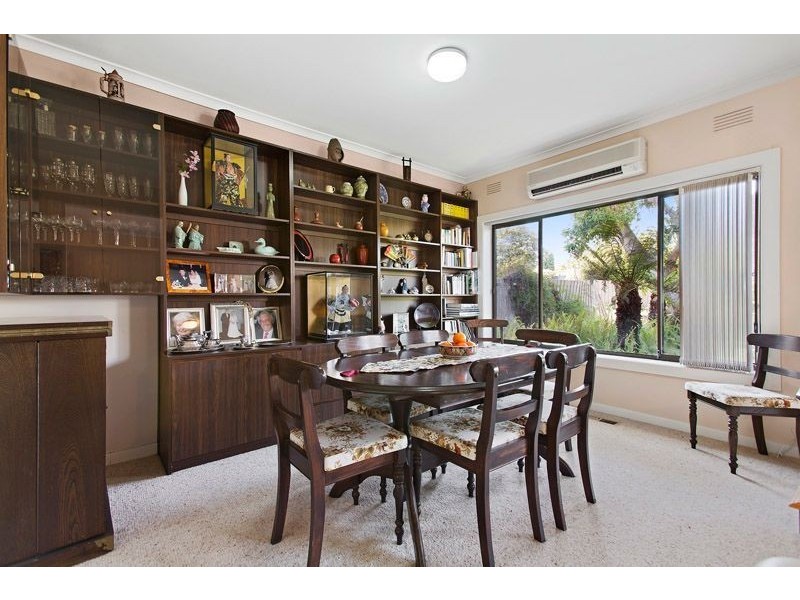 18 Fraser Street, Glen Waverley VIC 3150