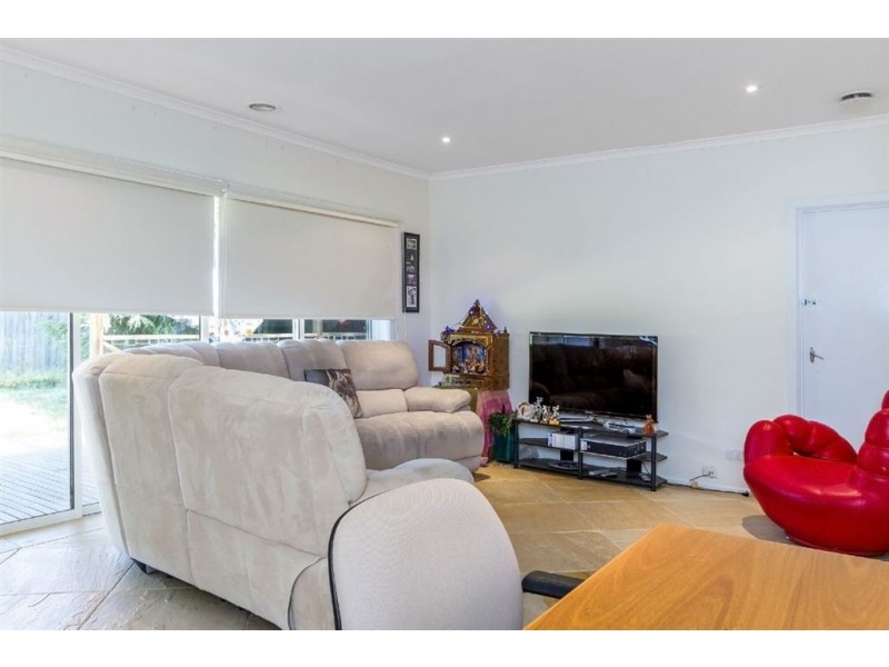 21 Angus Drive, Glen Waverley VIC 3150
