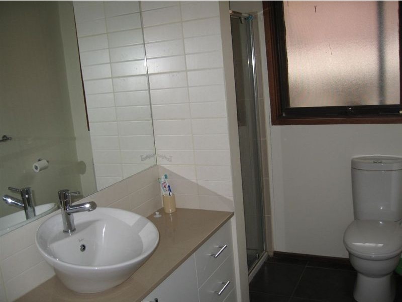 32 Madigan Drive Drive, Glen Waverley VIC 3150