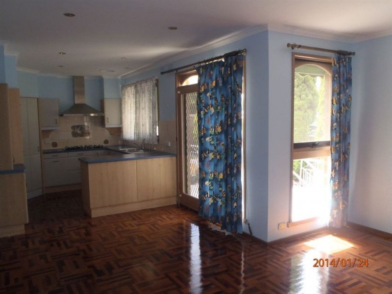 11 Roswell Street, Glen Waverley VIC 3150