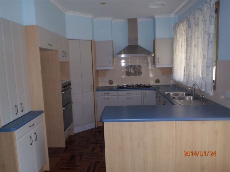 11 Roswell Street, Glen Waverley VIC 3150