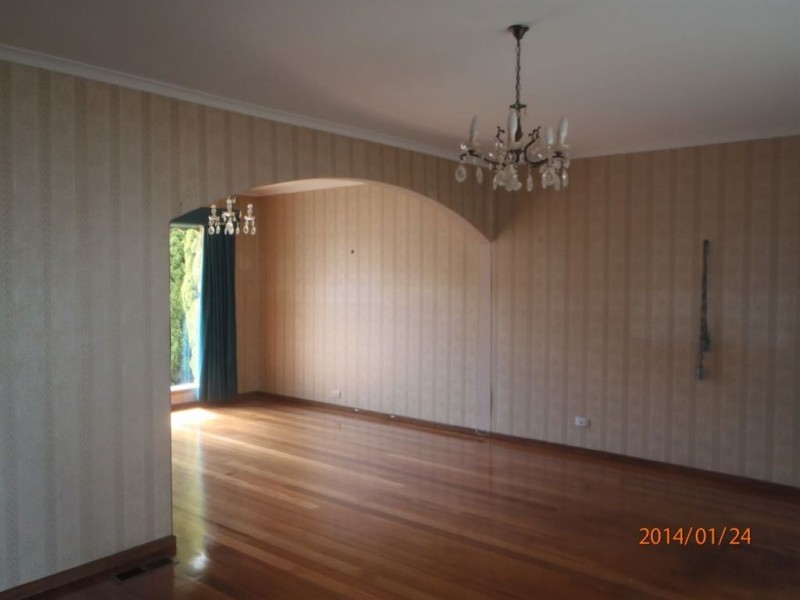 11 Roswell Street, Glen Waverley VIC 3150