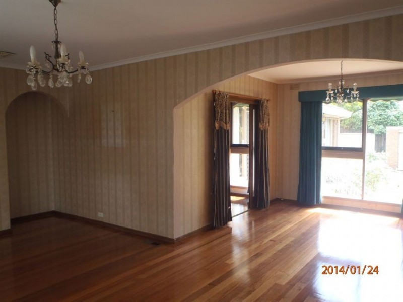 11 Roswell Street, Glen Waverley VIC 3150