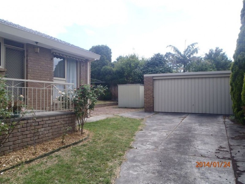 11 Roswell Street, Glen Waverley VIC 3150