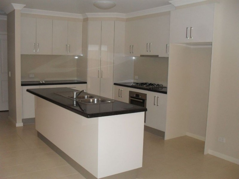 2/104 Leeds Road, Mount Waverley VIC 3149