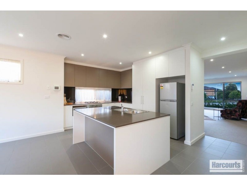 2 Anfield Crescent, Mulgrave VIC 3170