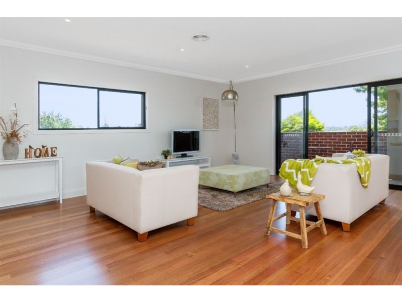 22 Charlotte Street, Glen Waverley VIC 3150