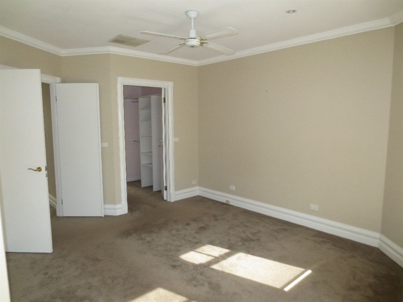 1C Daphne Street, Canterbury VIC 3126