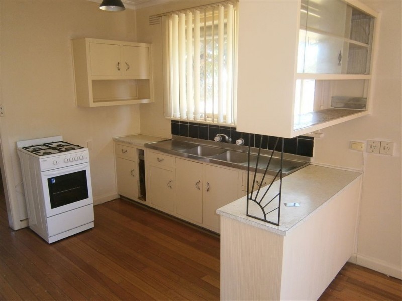 19 Glenwood Avenue, Glen Waverley VIC 3150