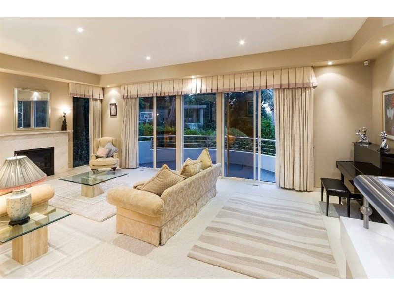 5 Fairview Avenue, Wheelers Hill VIC 3150