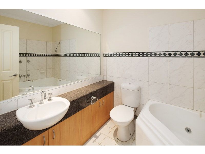 2/547 – 555 High Street Road, Mount Waverley VIC 3149