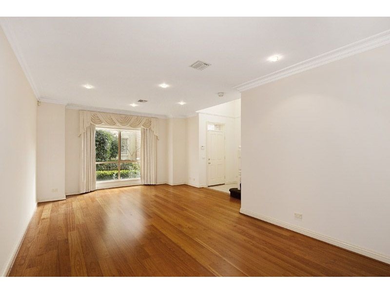 2/547 – 555 High Street Road, Mount Waverley VIC 3149