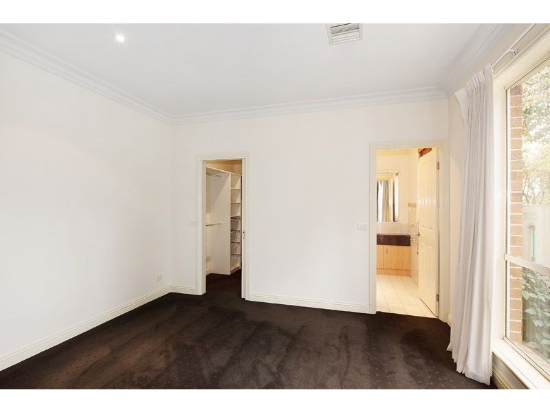 2/547 – 555 High Street Road, Mount Waverley VIC 3149