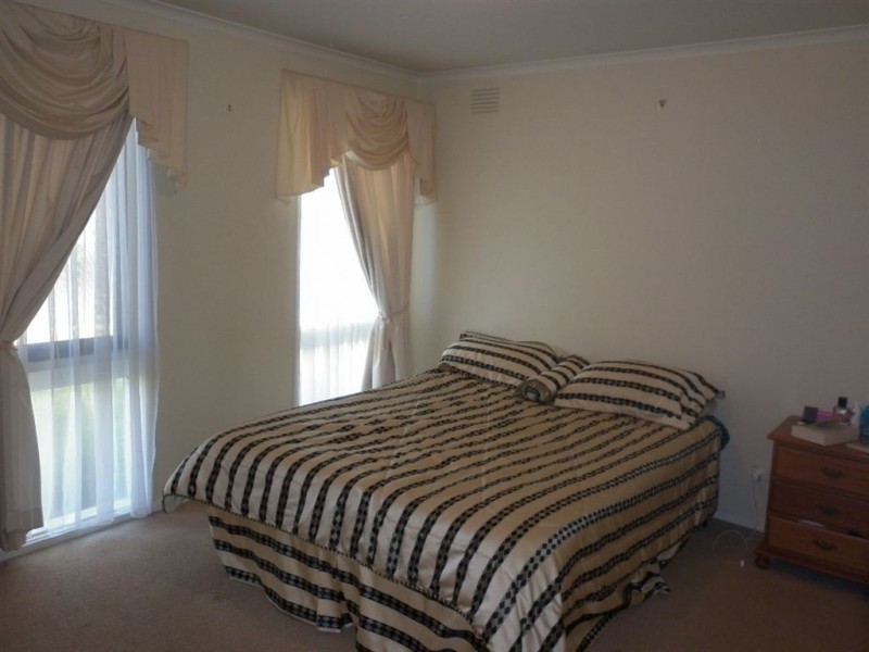 75 Phoenix Drive, Wheelers Hill VIC 3150