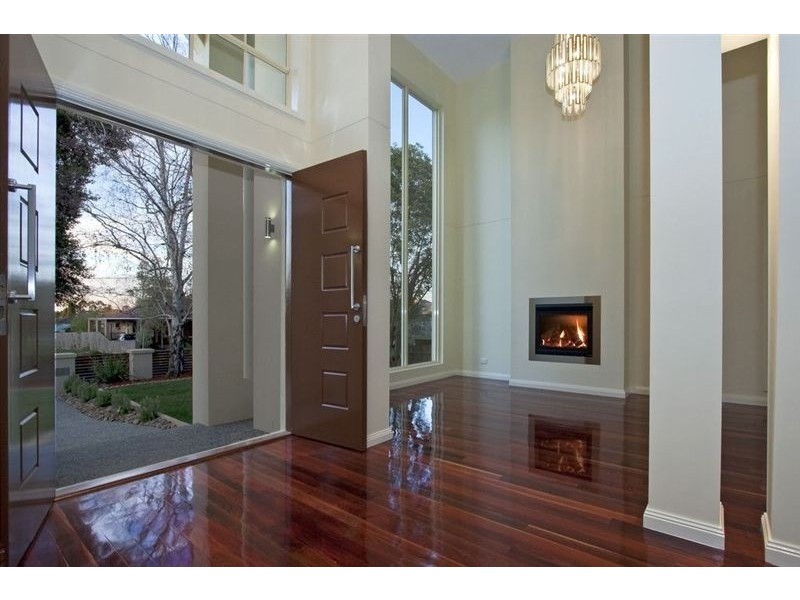 27 Crown Street, Glen Waverley VIC 3150