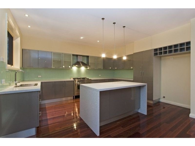 27 Crown Street, Glen Waverley VIC 3150