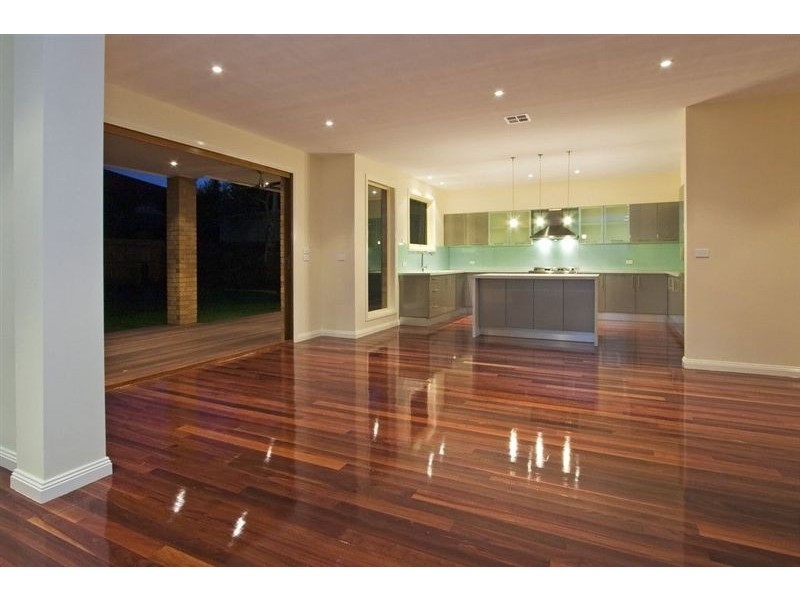 27 Crown Street, Glen Waverley VIC 3150