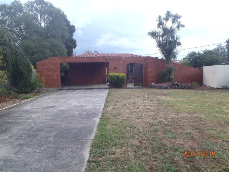 2 Cairn Grove, Glen Waverley VIC 3150