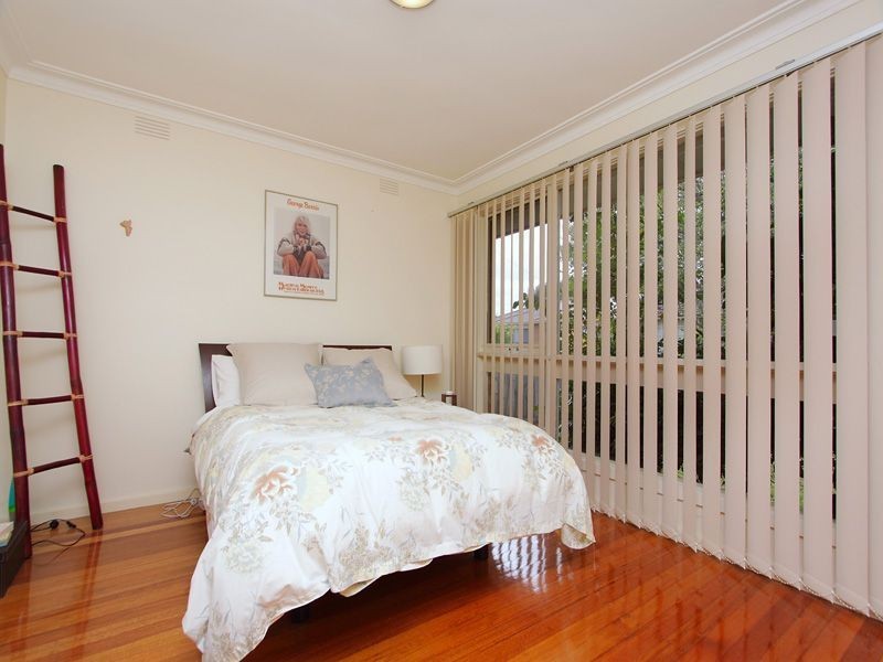 1 Marcia Court, Glen Waverley VIC 3150