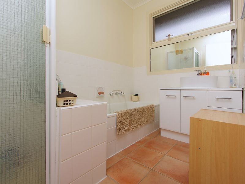 1 Marcia Court, Glen Waverley VIC 3150