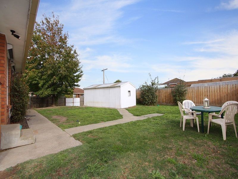 1 Marcia Court, Glen Waverley VIC 3150