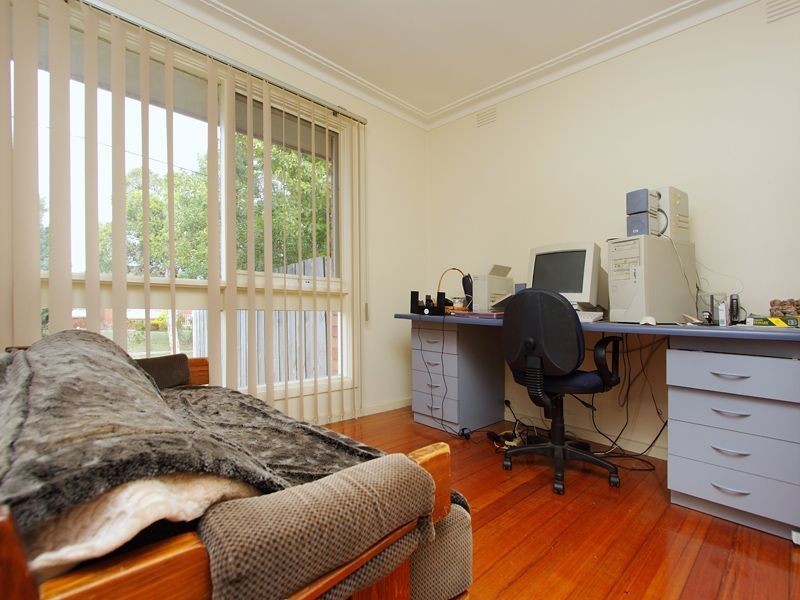 1 Marcia Court, Glen Waverley VIC 3150