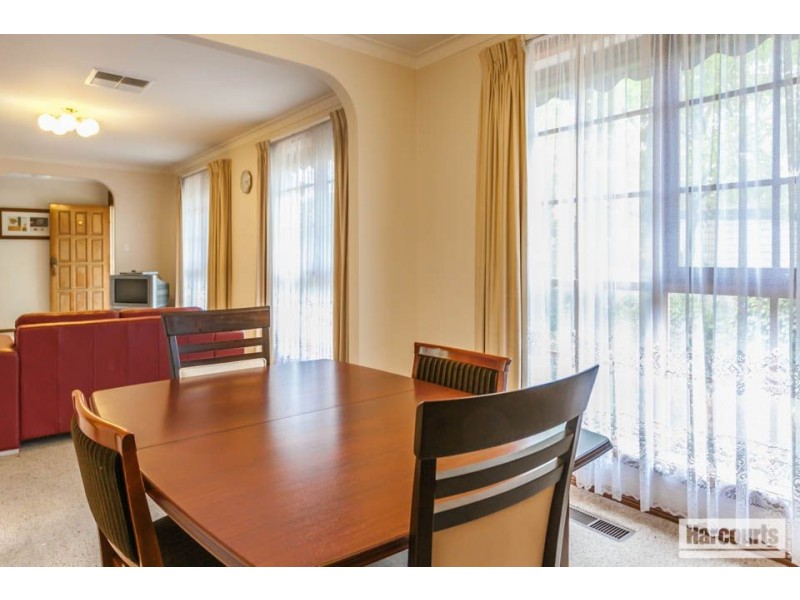 2/27 Montclair Avenue, Glen Waverley VIC 3150