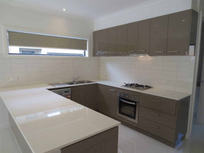 1/32 Kincumber Drive, Glen Waverley VIC 3150