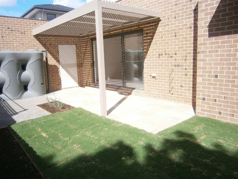 1/32 Kincumber Drive, Glen Waverley VIC 3150